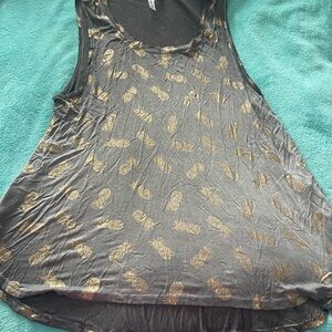 Cable & Gauge Gray Asymmetrical Tank Top
